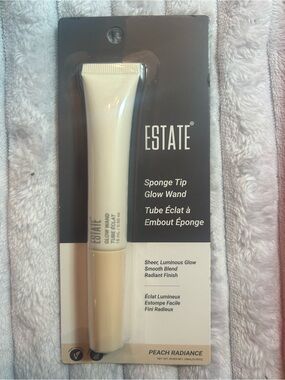 Estate Peach Radiance Sponge Tip Glow Wand — Cream & White